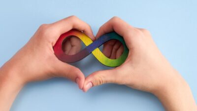 Autismo: sinais, diagnóstico e importância do tratamento