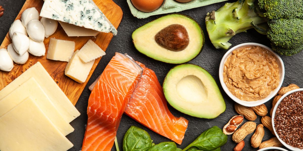 Dieta cetogênica: Como funciona, cardápio e benefícios